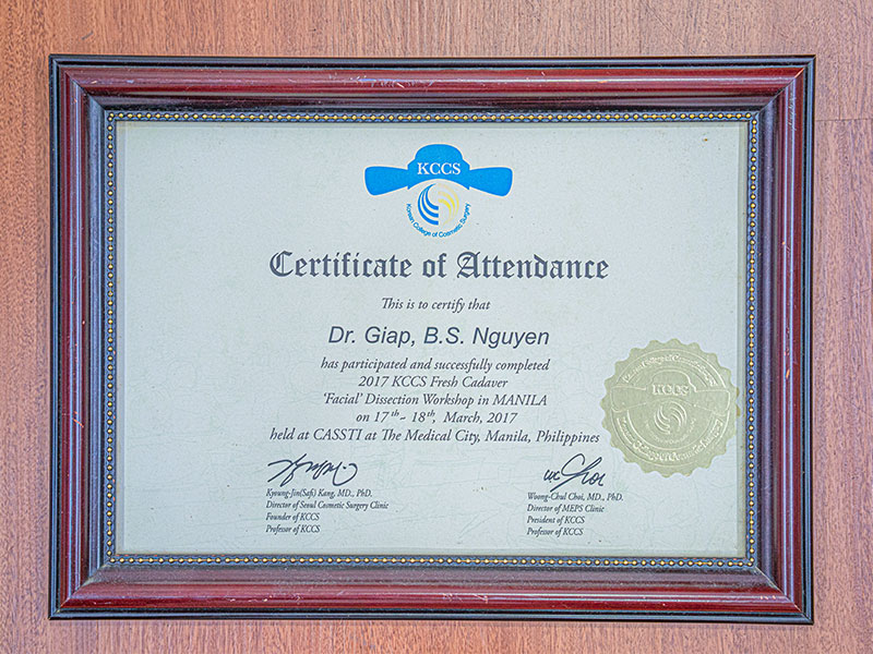 bang-cap-bac-si-tran-nguyen-giap