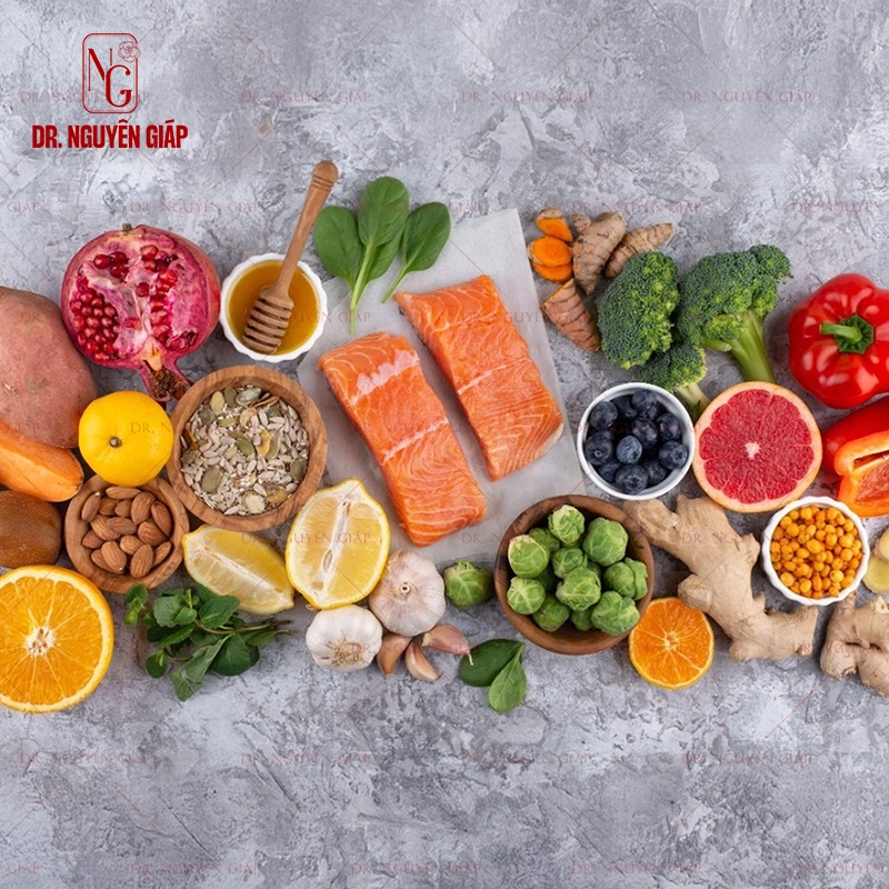 Hướng dẫn chăm sóc sau nâng mũi sụn sườn: Nên ăn gì và kiêng gì? Chăm sóc sau nâng mũi sụn sườn khách hàng cần bổ sung thêm nhiều chất xơ và vitamin giúp cơ thể mau hồi phục